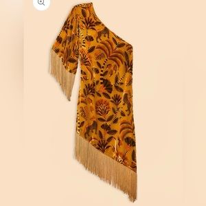 New with tags. Never worn. Ordered two for size comparison.